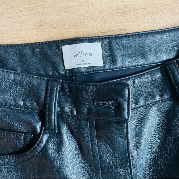 Wilfred Faux Leather Pants Women Size 0 Black Straight Leg Aritzia - Picture 2 of 10